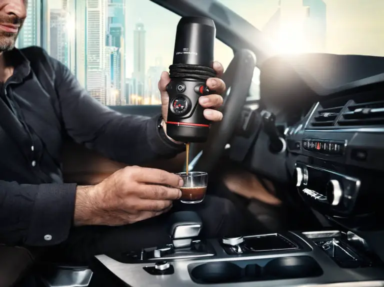 La machine à café portable Audi Espresso Mobil: un café de qualité en voiture !